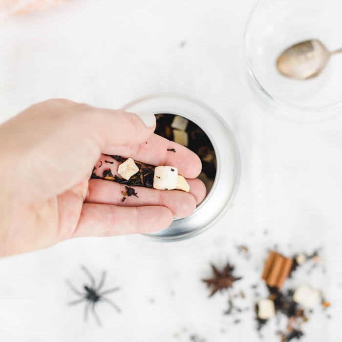 Trick or Treat te - svart te med marshmallow- och pumpasmak